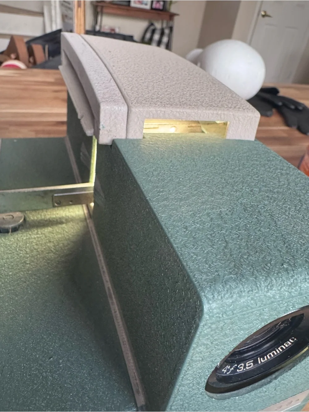 Vintage Airequipt Superba 33A 35mm Slide Projector 4” F3.5 Luminac Tested
